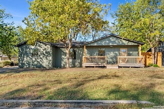 1264 S Academy Ave, New Braunfels, TX 78130