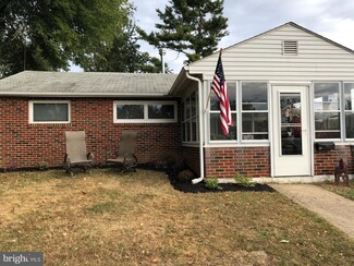 47 Wardor Ave, New Castle, DE 19720