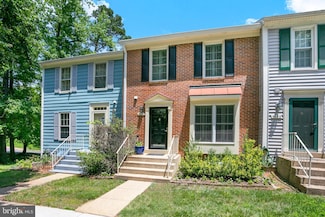 7433 Hatherleigh Ct, Alexandria, VA 22315