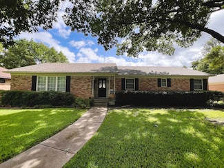 826 Sylvania Dr, Dallas, TX 75218