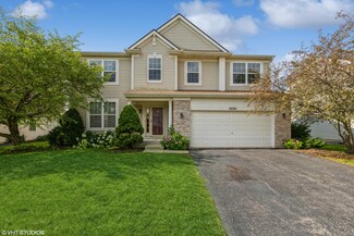 10361 Somerset Ln, Huntley, IL 60142