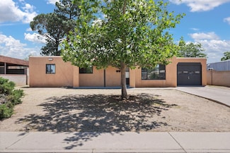 1712 Inez Dr NE, Albuquerque, NM 87110