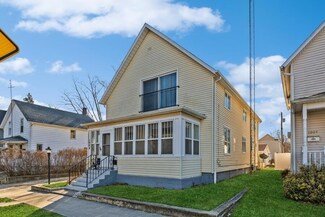 1008 Harrison Ave, Saint Joseph, MI 49085