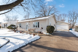 1903 Cowing Ln, Crest Hill, IL 60403