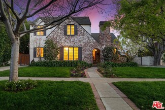6108 Barrows Dr, Los Angeles, CA 90048