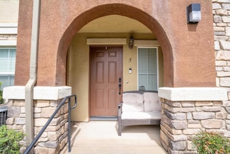 10225 Daybreak Ln, Santee, CA 92071