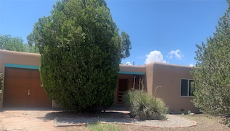 412 Cortez Place, Santa Fe, NM 87501