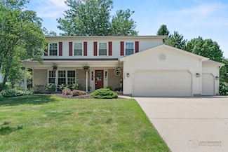 1120 Bennington Dr, Crystal Lake, IL 60014