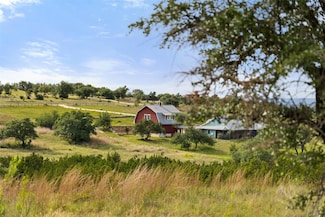 328 Cedar Mountain Dr, Highland Haven, TX 78654
