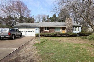 609 Sunset Ave, Stevens Point, WI 54481