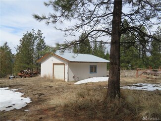 11 Bullseye Ln, Republic, WA 99166