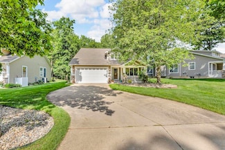 816 E Barrington Cir Unit 16, Jackson, MI 49203