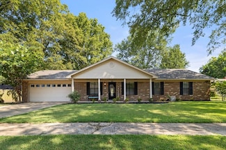 909 Rosewood Dr, West Memphis, AR 72301