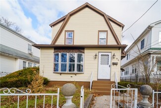 53 Westwood Ave, Cranston, RI 02905