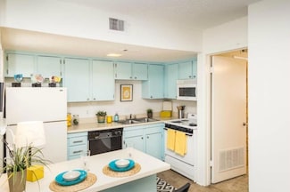3405 Helms St Unit 109, Austin, TX 78705