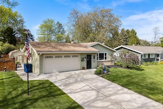 240 Antoine Dr, Port Washington, WI 53074