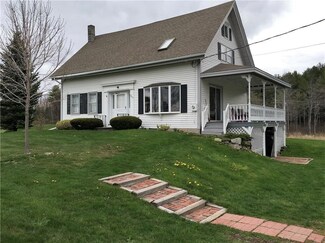 285 Ridge Rd, Lisbon, ME 04252