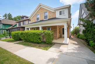 137 S 7th Ave, West Bend, WI 53095