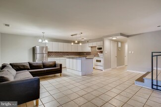 411 S Sharp St, Baltimore, MD 21201