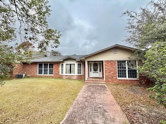 479 Altamaha Rd, Hazlehurst, GA 31539