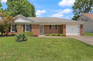 1820 Vale Ct, New Albany, IN 47150