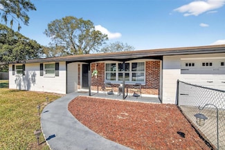 4255 Sabal Palm Dr, Mulberry, FL 33860