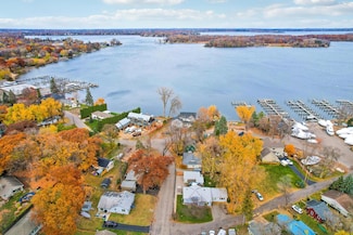 25 Waseca Ave, Excelsior, MN 55331