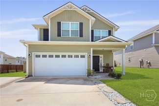 702 Fairview Cir, Hinesville, GA 31313