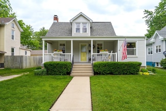 735 W Henry St, Pontiac, IL 61764