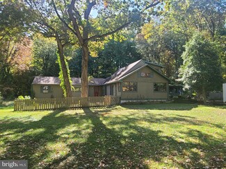 211 E Somerdale Rd, Somerdale, NJ 08083