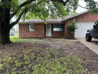 2700 Mcmillan Dr Unit B, Springdale, AR 72762