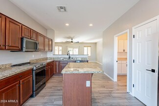 3059 E Hazeltine Way, Chandler, AZ 85249