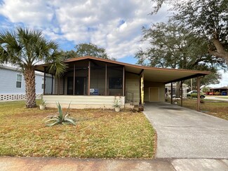 1067 Cosmos Dr, Lakeland, FL 33803