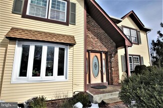 17 Wetherhill Way, Dayton, NJ 08810