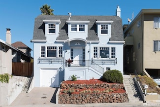 1708 Pleasant Valley Ave, Oakland, CA 94611