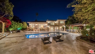 10801 Bothwell Rd, Chatsworth, CA 91311
