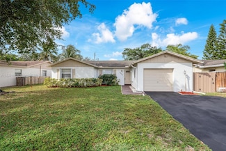 2452 NW 98th Ln, Coral Springs, FL 33065