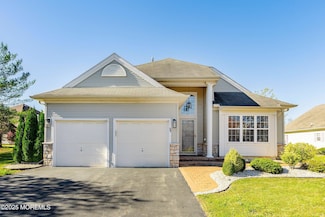 71 Eleanor Rd, Manchester, NJ 08759