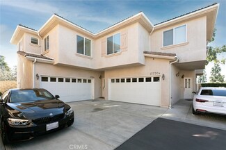 18330 Halsted St, Los Angeles, CA 91325