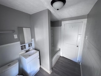 2234 Hamilton Ave, Columbus, OH 43211