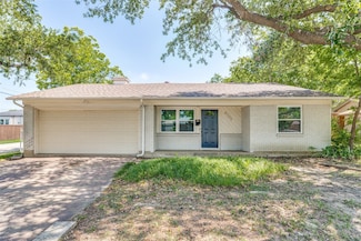8705 Gladwood Ln, Dallas, TX 75243