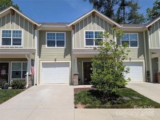 1013 Baldwin Commons Dr, Arden, NC 28704