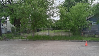 3240 Holman St, Houston, TX 77004