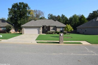 38 Southwind Blvd, Searcy, AR 72143