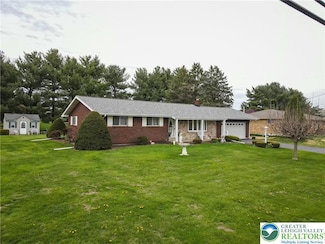 8913 Breinigsville Rd, Breinigsville, PA 18031