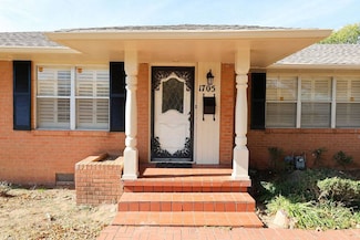 1705 S Walnut St, Pauls Valley, OK 73075