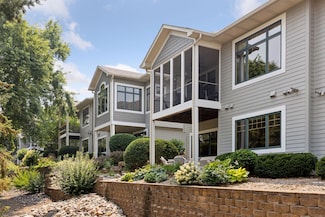 8117 Xerxes Cir, Minneapolis, MN 55431