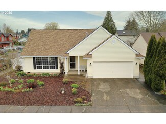 33943 Oak View Dr, Scappoose, OR 97056