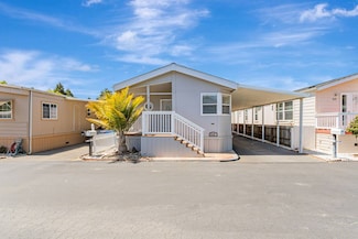 789 Green Valley Rd, Watsonville, CA 95076