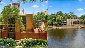 1672 Chimney House Rd, Reston, VA 20190